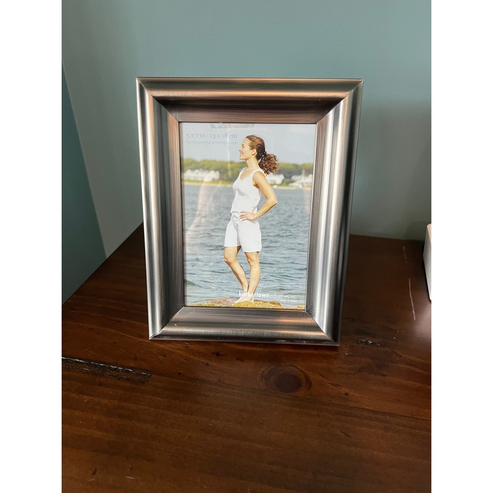 Harbortown Industries Picture Frame 5x7 Pewter Metallic Beveled Tabletop - Picture 2 of 6